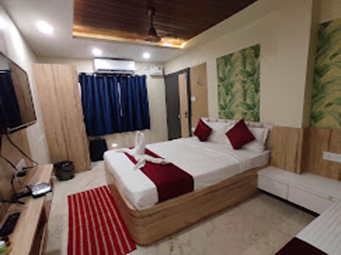 Deluxe AC City View Room at Biswalaxmi Inn Puri